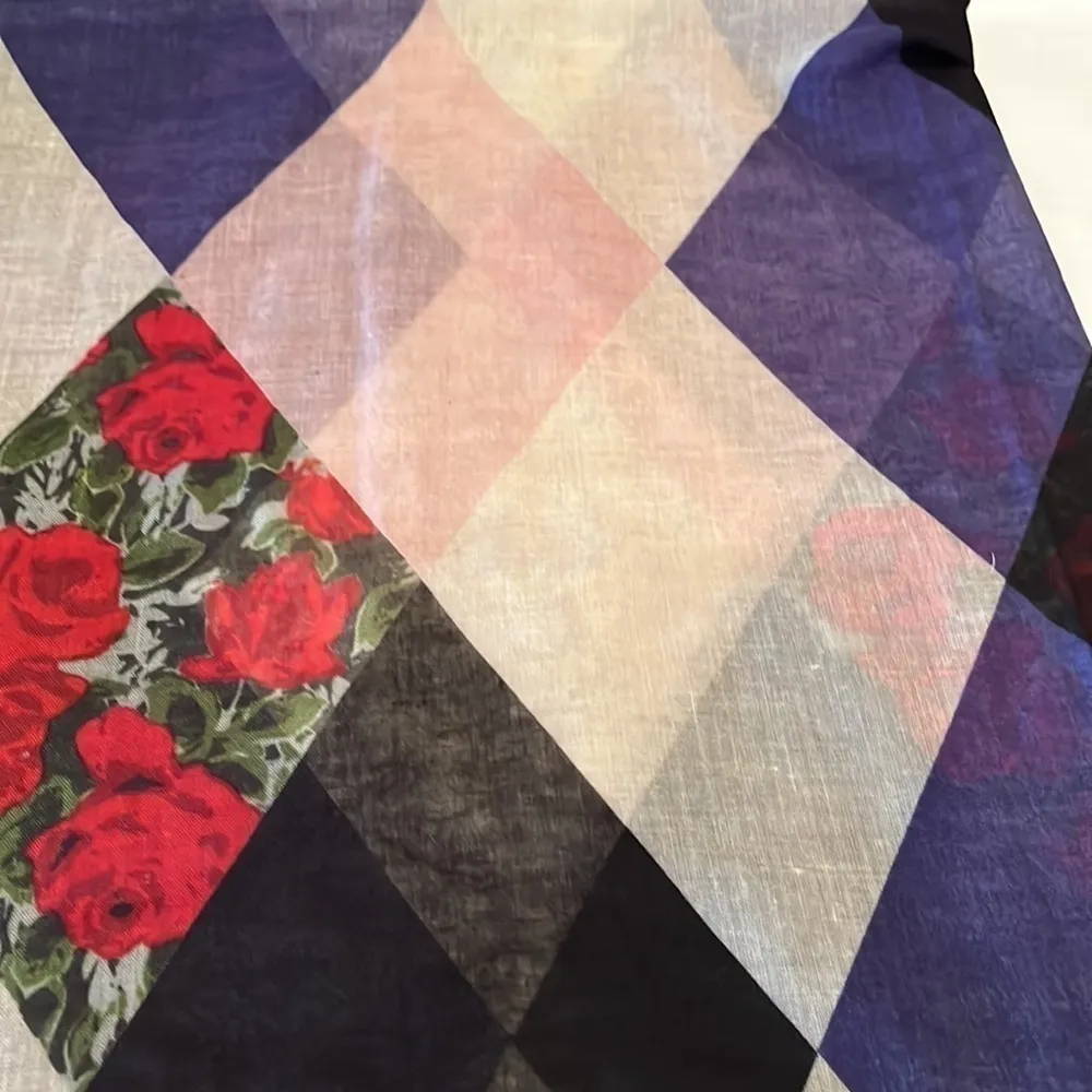 New BP Multi Colored Wrap Scarf. Lightweight large! Diamond  Pattern Roses Large - Image 8