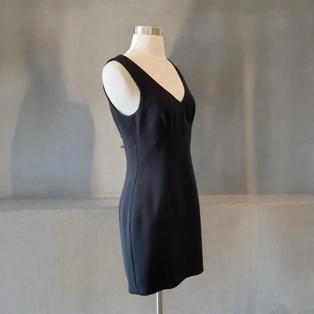 BCBG Max Azria Paris Sleeveless V-Neck Empire Mini Cocktail Dress With Low Back - Image 4