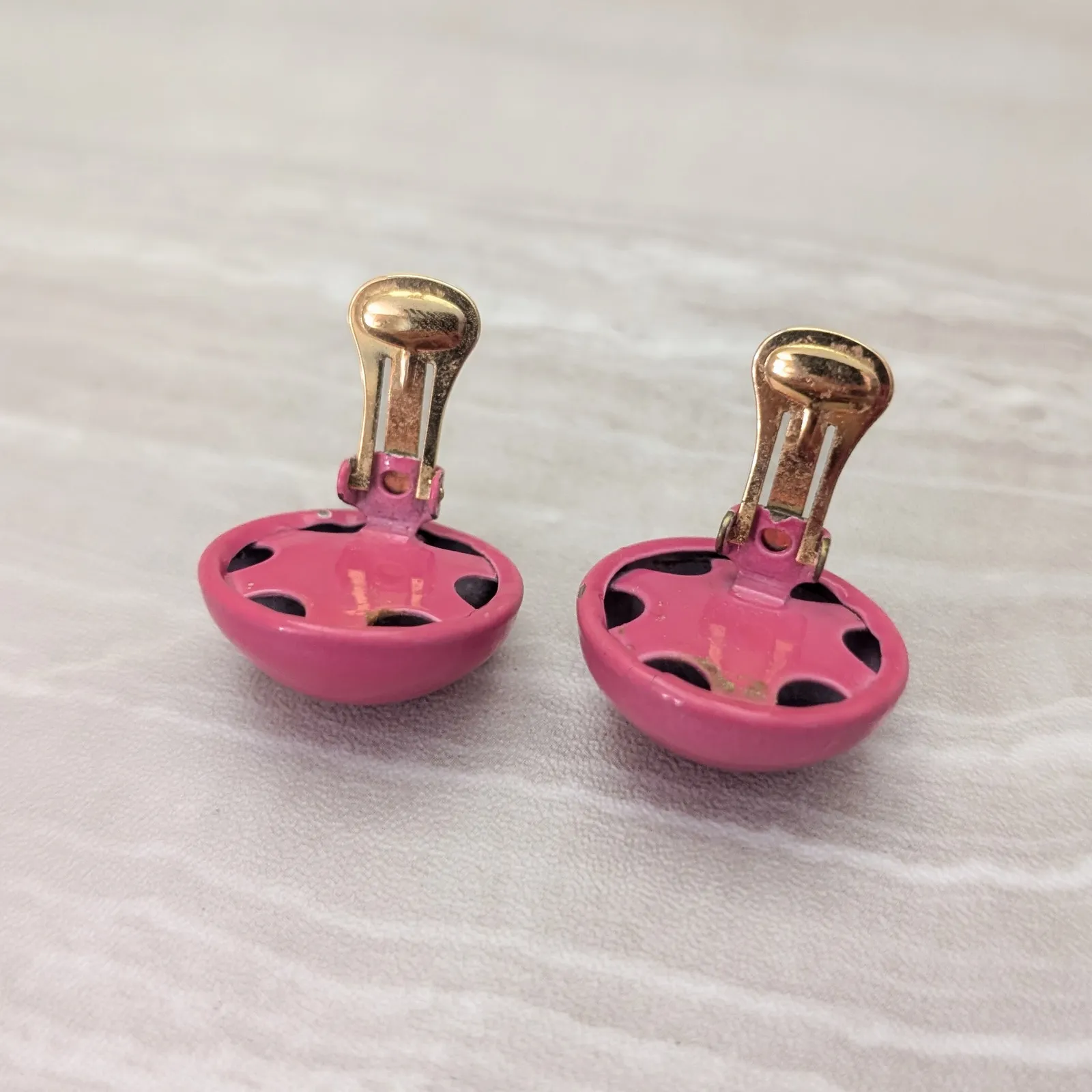 Vintage Clip On Earrings Domed Circle Retro Pink Just Over 1" Classic Statement - Image 6