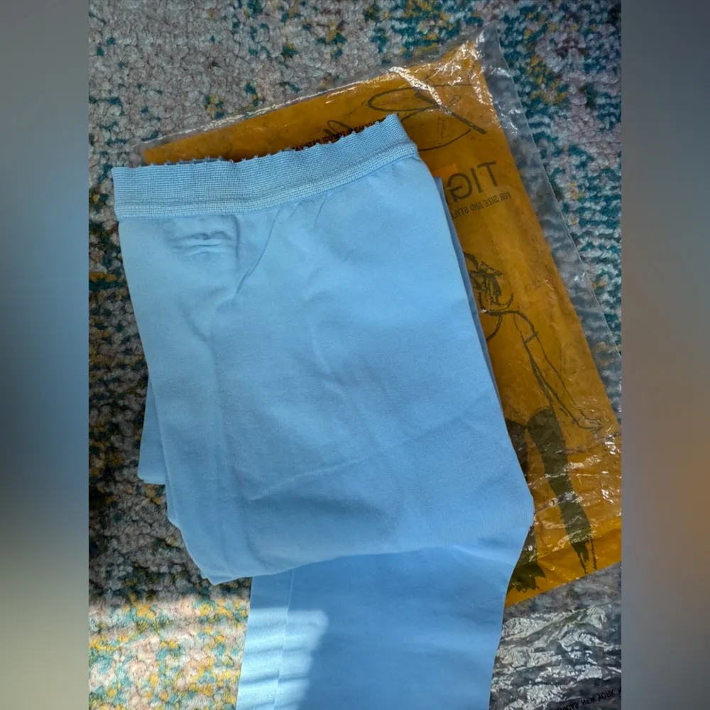 NOS vintage 60/70s Belfry blue stretch nylon fashion tights, size small - Image 7