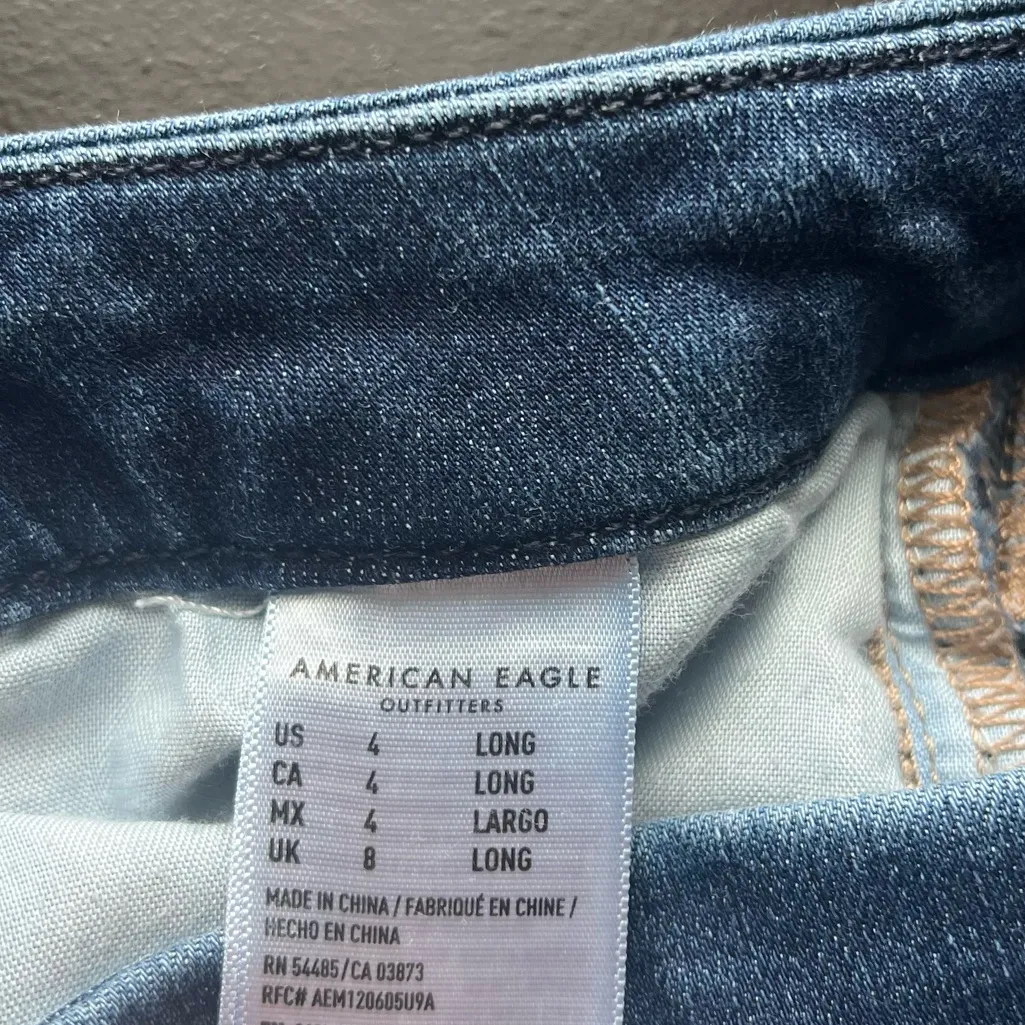 American Eagle Medium Wash Curvy Hi Rise Jeggings Size 4 Long - Image 6