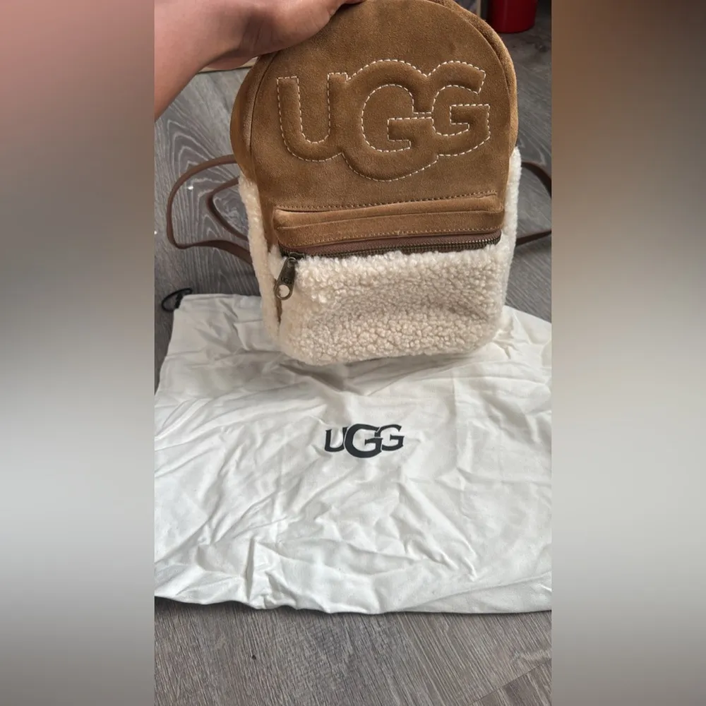 UGG Dannie II Mini Backpack Sheepskin - Image 4