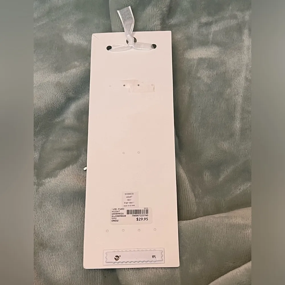 Lane Bryant Snowflake Ornament With Silver Stud Earrings 3-Pack - Image 10