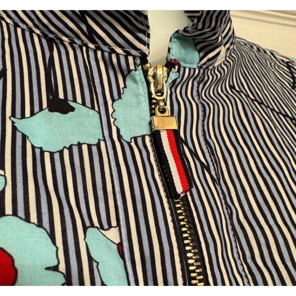 Tommy Hilfiger Sz XL Poppy Floral Red White Blue Striped Half Zip Blouse - Image 2