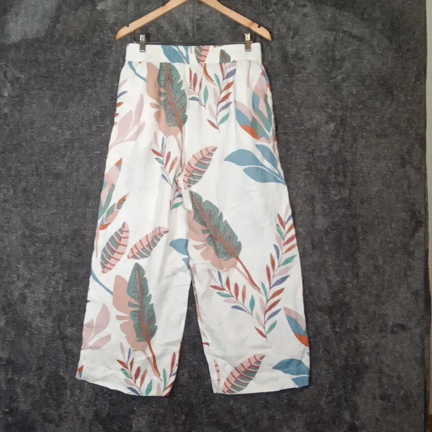 Cynthia Rowley 100% Linen Wide Leg Cropped Tropical Leaf Print Pants Sz Large - Image 4