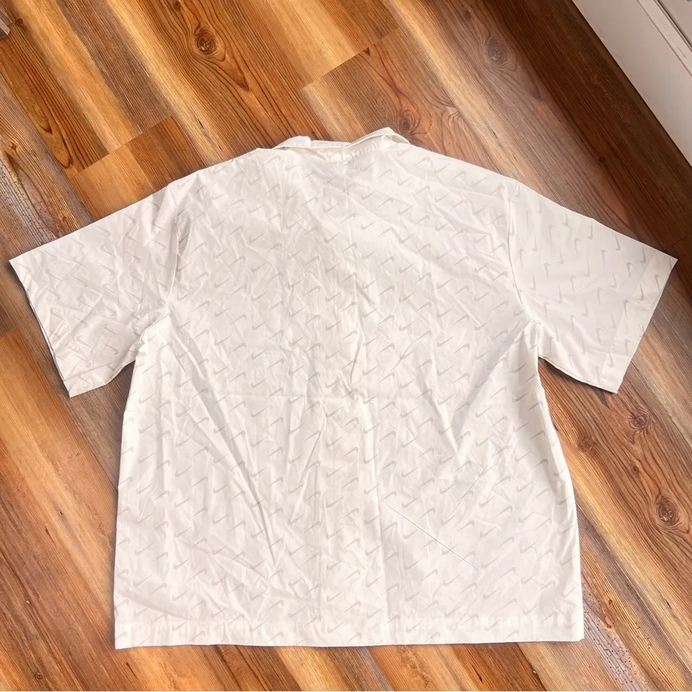 Nike Women's Sportswear Everyday Modern Oversize Button Shirt Size XL SKU#S2456 - Image 6