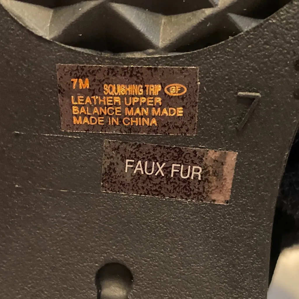 Women's Black Fur-Lined Boots - Image 4