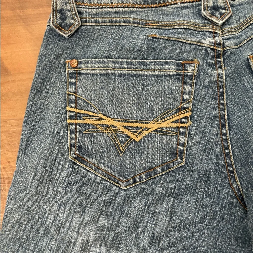 - X.O.X.O. Vintage (early 2000s)Y2K light wash crop denim 7/8 - Image 5