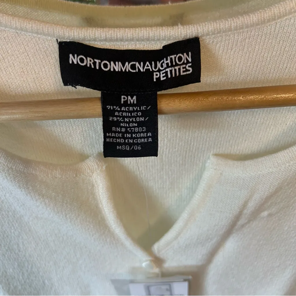 Deadstock Norton McNaughton Petites 'Masquerade' Eggshell Textured Hemmed Top:PM - Image 4