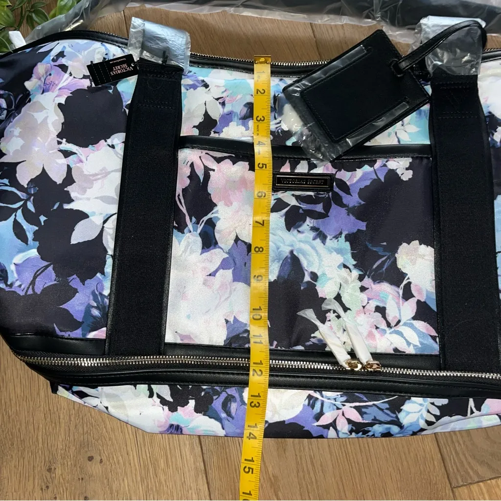 Victoria's Secret NWT VS Getaway Weekender Bag Floral Noir Black purple flower - Image 7