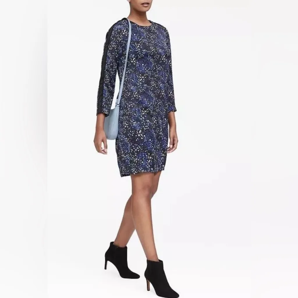 Banana Republic Blue Print Long Sleeve‎ Lace Trim Pom Pom Shift Dress Size 2 - Image 2