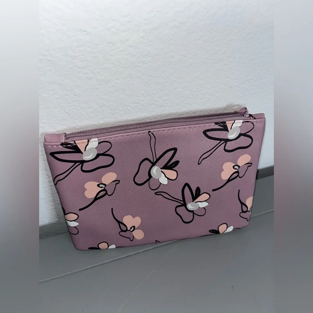 Ipsy April 2020 Abstract Orchid Floral Print Mauve Purple Wood Pull Cosmetic Bag - Image 6