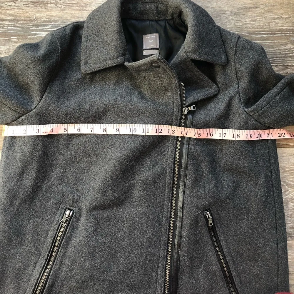 Gap Gray Wool Blend Winter Coat M - Image 9
