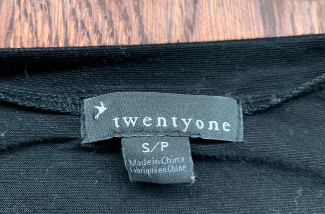 F21 black long sleeve Crewneck sequin neckline top - Image 5