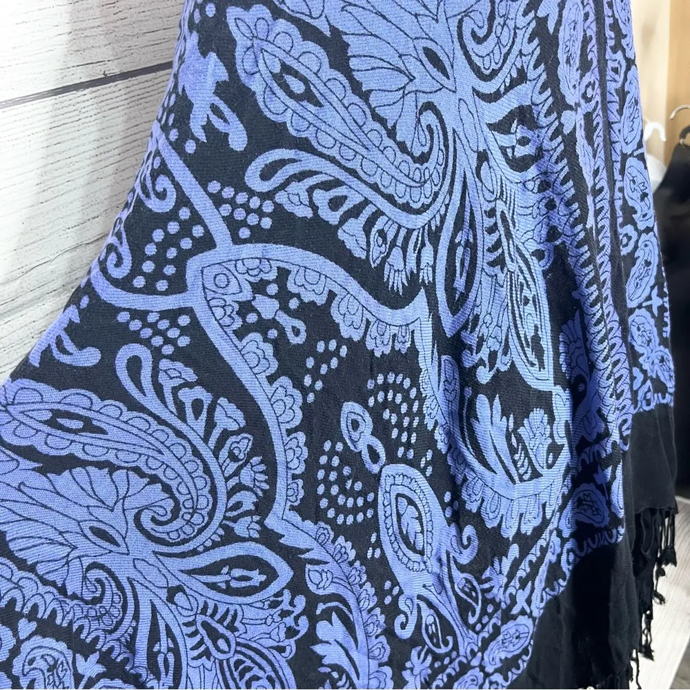 Boho Blue & Black Paisley Fringe Trim Pullover Kimono Festival Poncho Scarf - Image 7