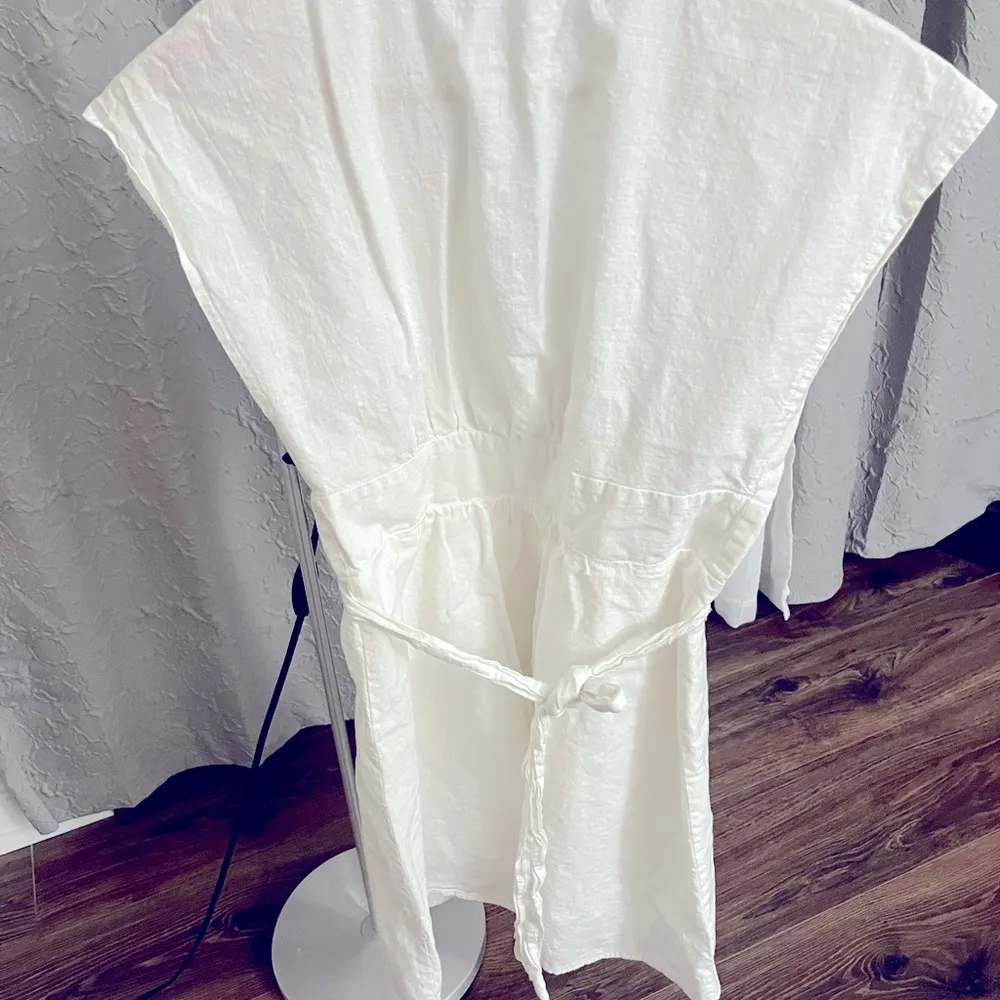 In good condition small mini dress. No flaws noted. - Image 5