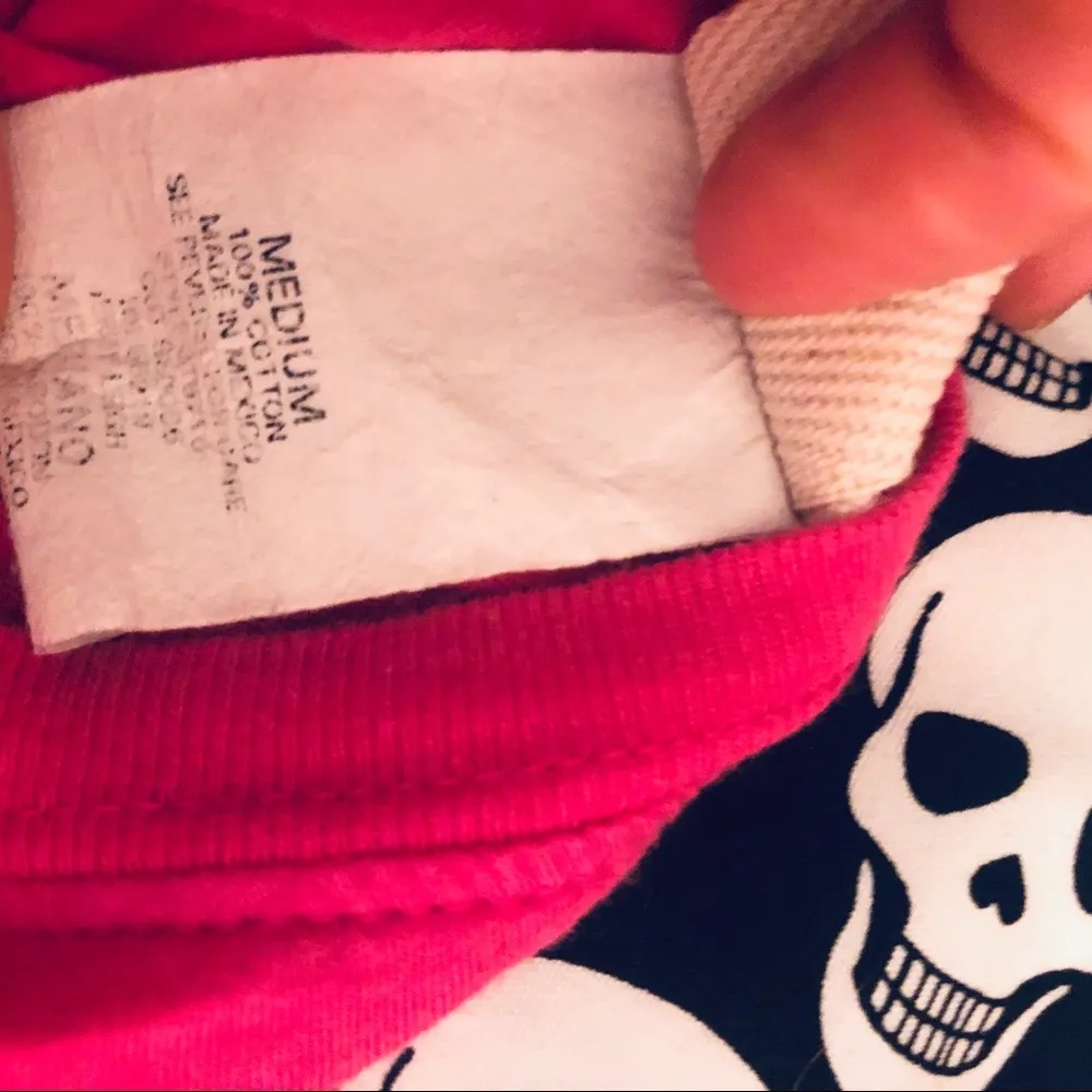 Tinkerbell Graphic T-shirt size Medium (jrs) - Image 6