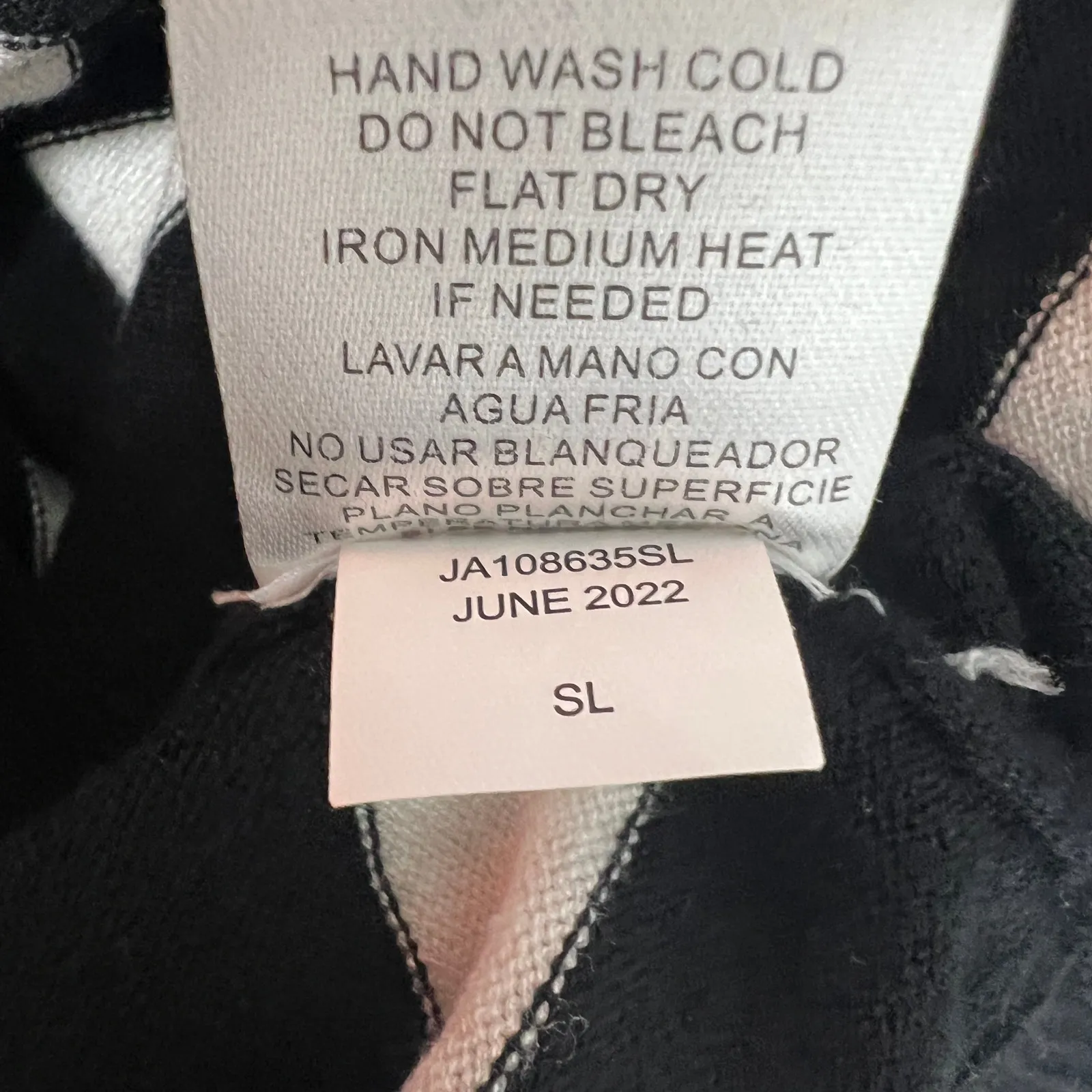 Joseph A Striped Black & White Women's Pullover Mock Neck Sweater Size Medium - Image 8