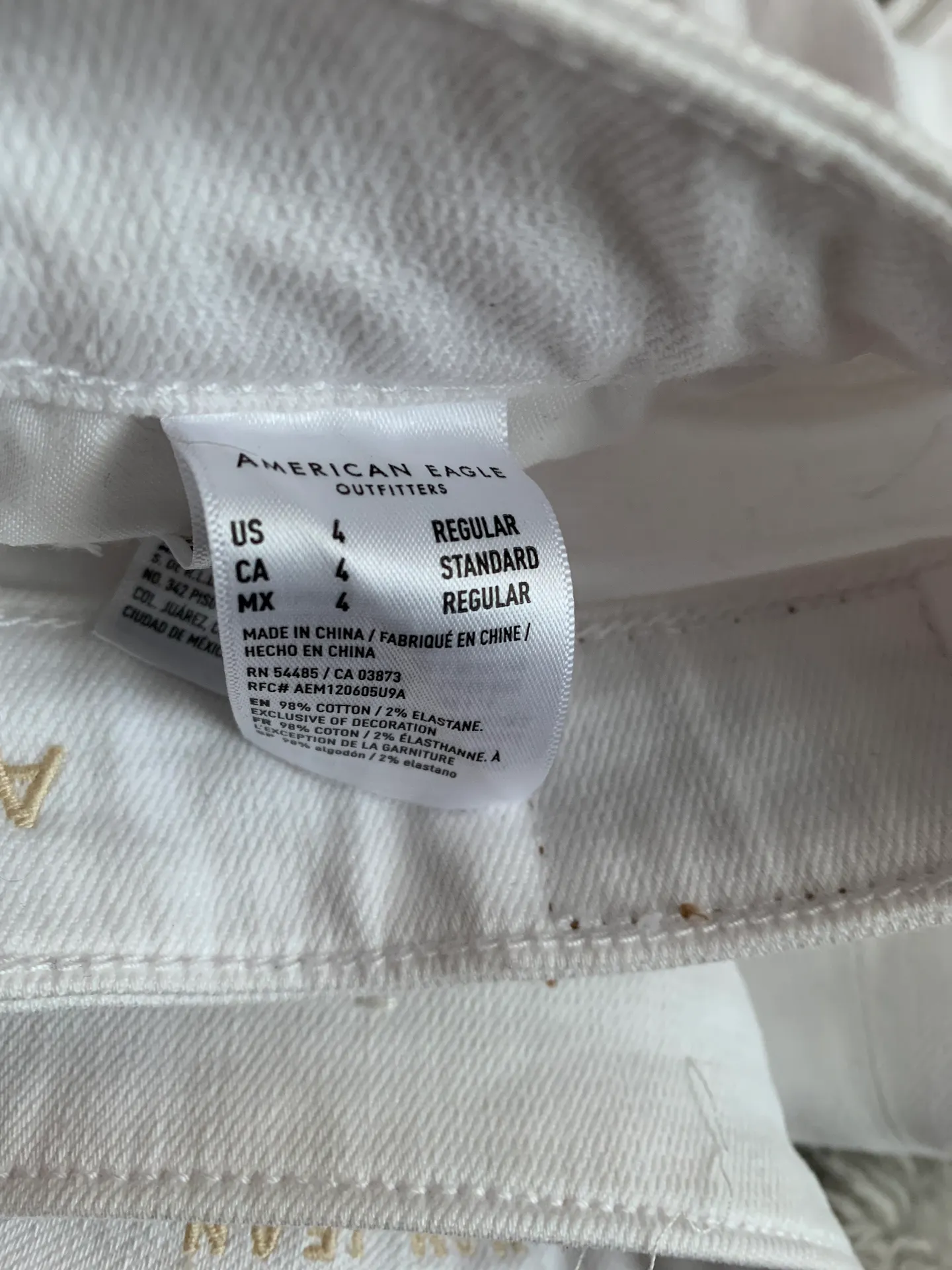 American Eagle Outfitters Mom Jeans - Image 3