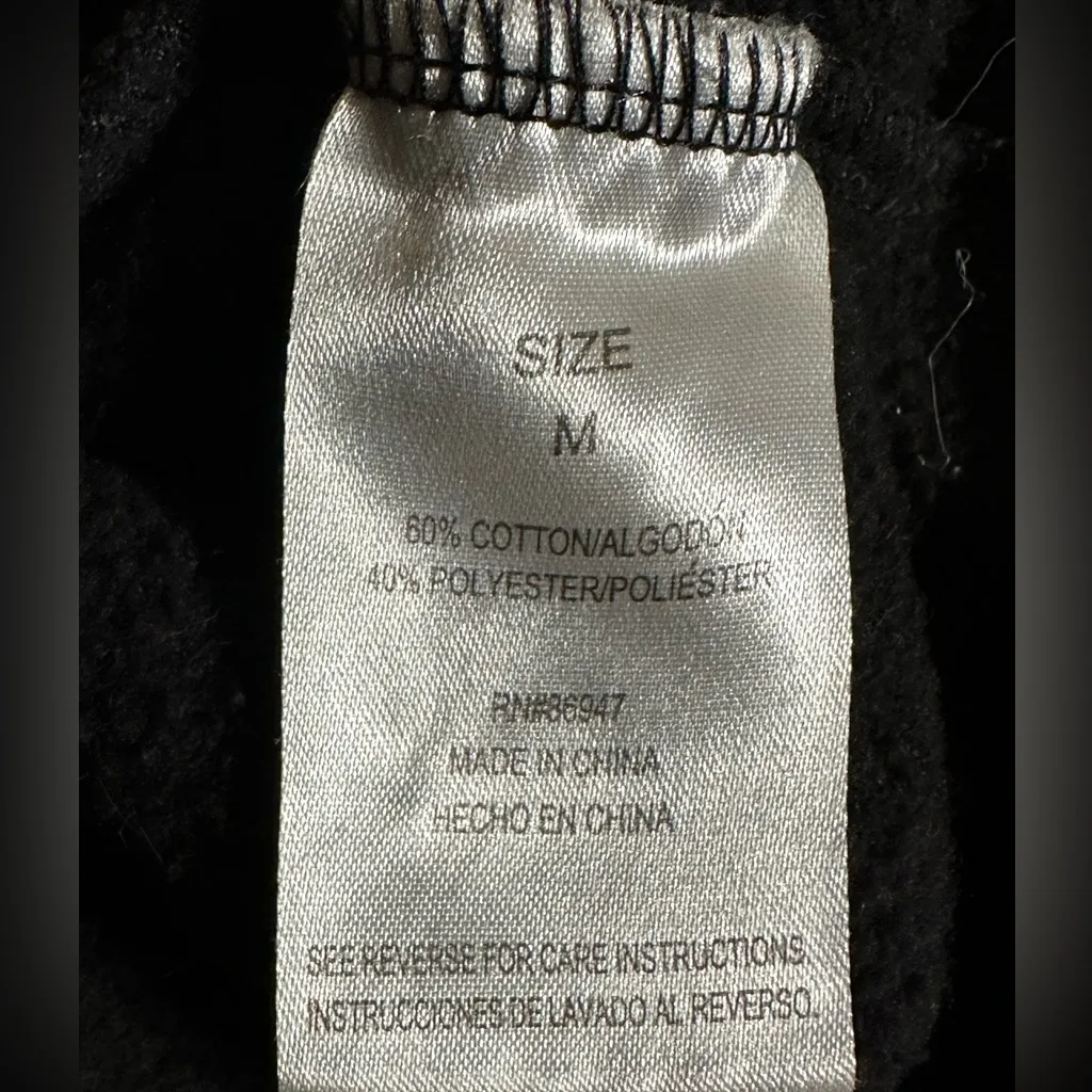 MTV Boyfriend Black Skull Music Television Hoodie Size Medium - Image 9