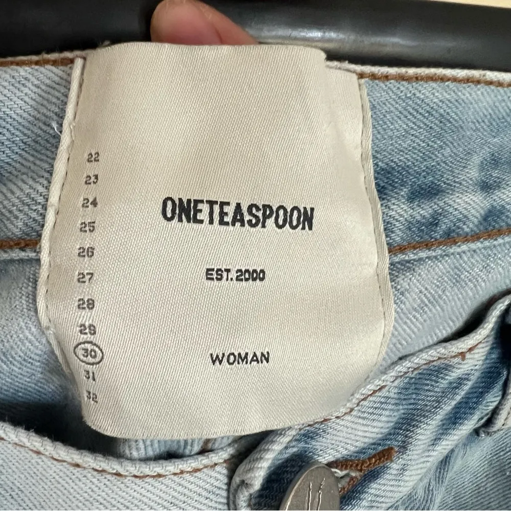 One teaspoon light wash button fly jeans - Image 4