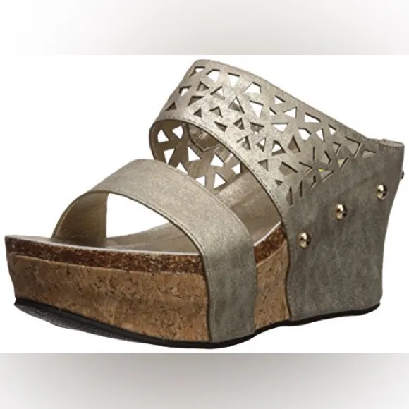 Volatile BAYSWATER Pewter Wedge Sandals Size 8 Silver - Image 3