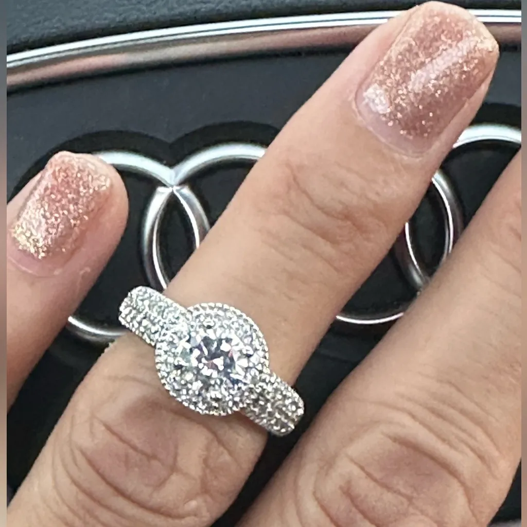 Swarovski Crystal Halo Silver Overlay Rhodium Plated Wedding engagement Ring - Image 2