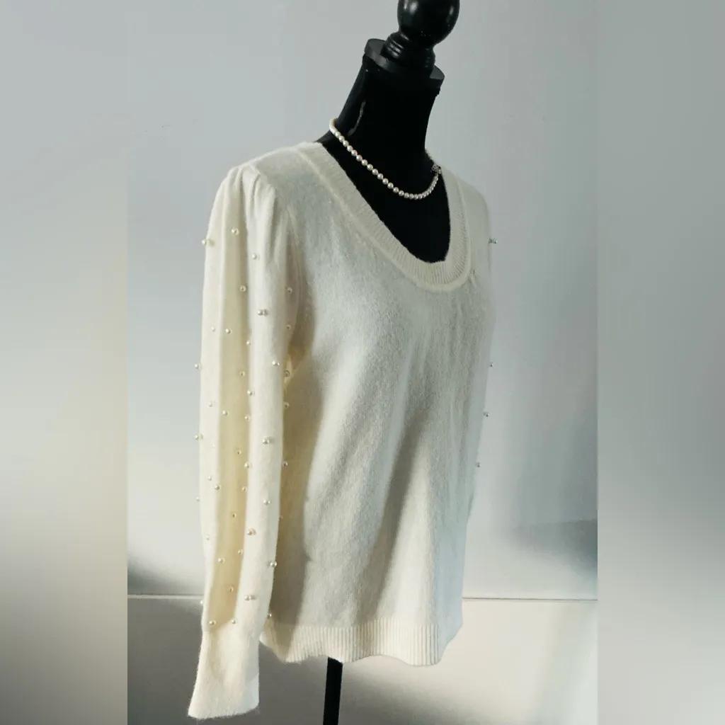 Dressy LOFT pearl beaded sweater 🌸🌸 - Image 3