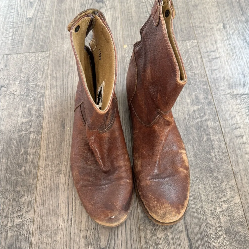 Frye  Melissa Button Zip Up Short Boot- Brown - Image 5