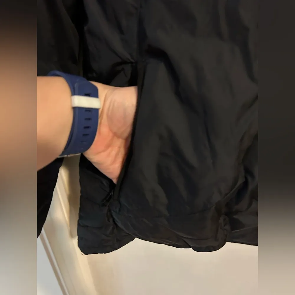 J.Jill black size medium puffy jacket. Preowned good condition. Make an … - Image 7