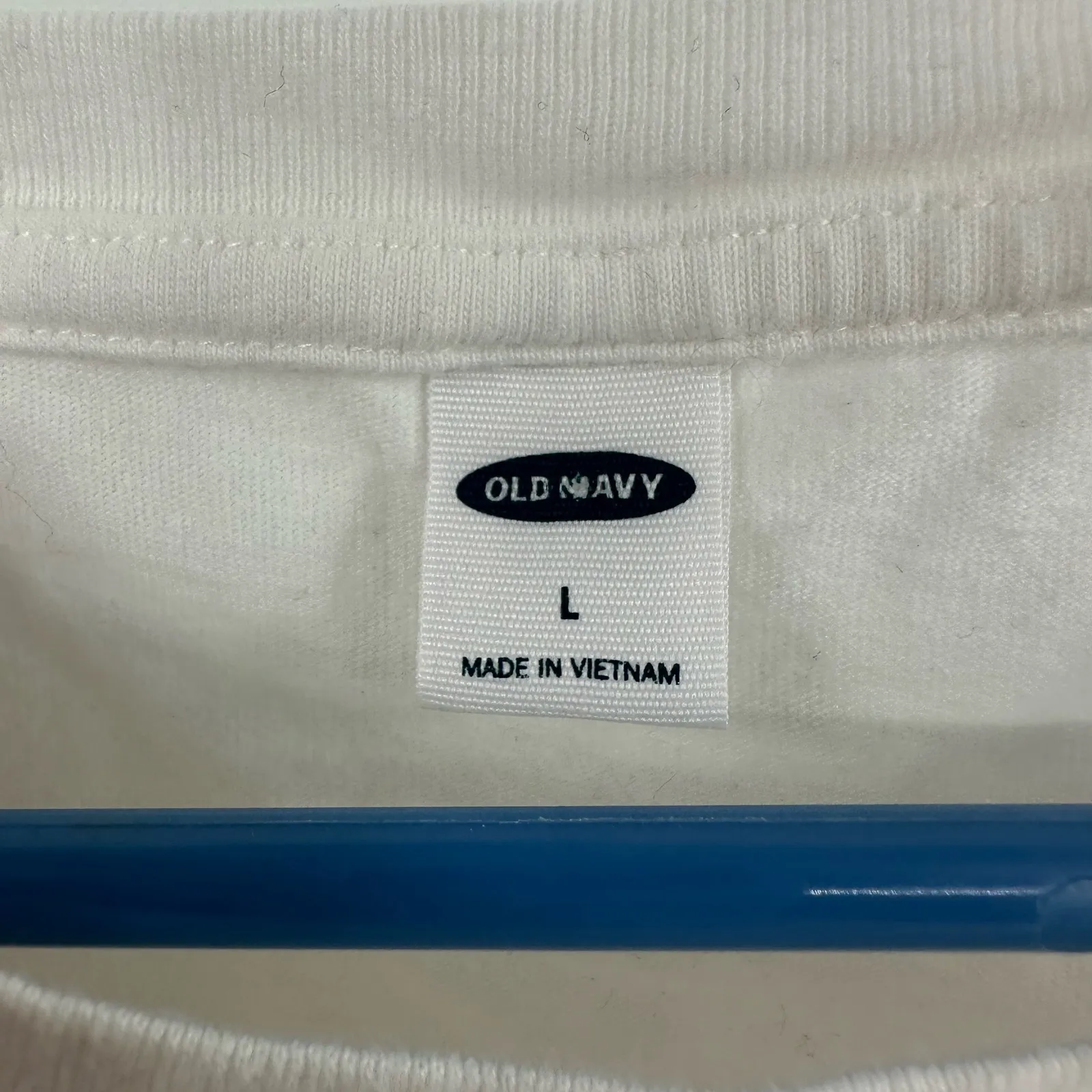 Old Navy Size Large Tank Top White Crew Neck‎ Pocket Solid Everyday Undershirt - Image 3