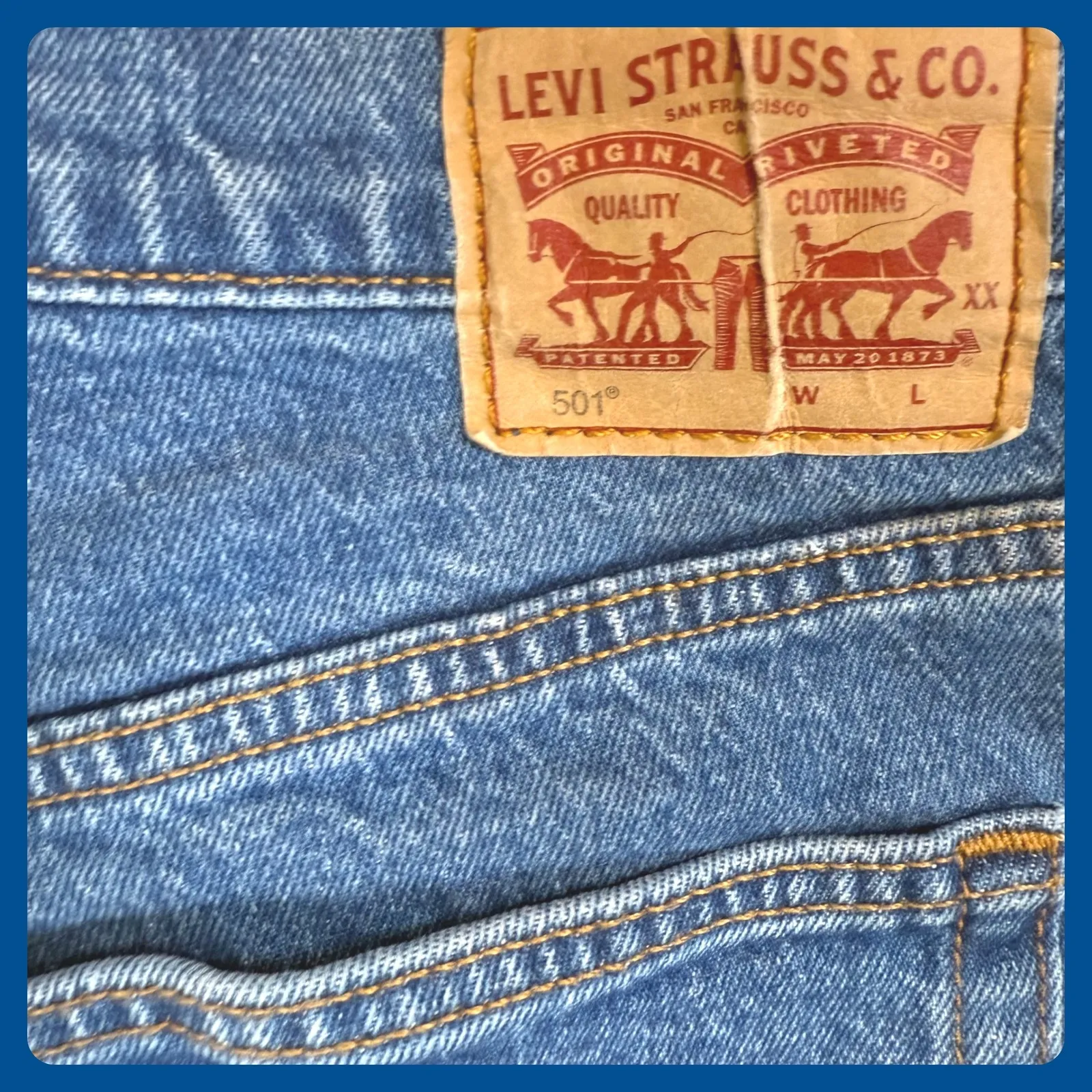 Levi's 501 Denim Shorts Women's Size 34 Blue Jean Cut Off Frayed Hem‎ Casual - Image 2