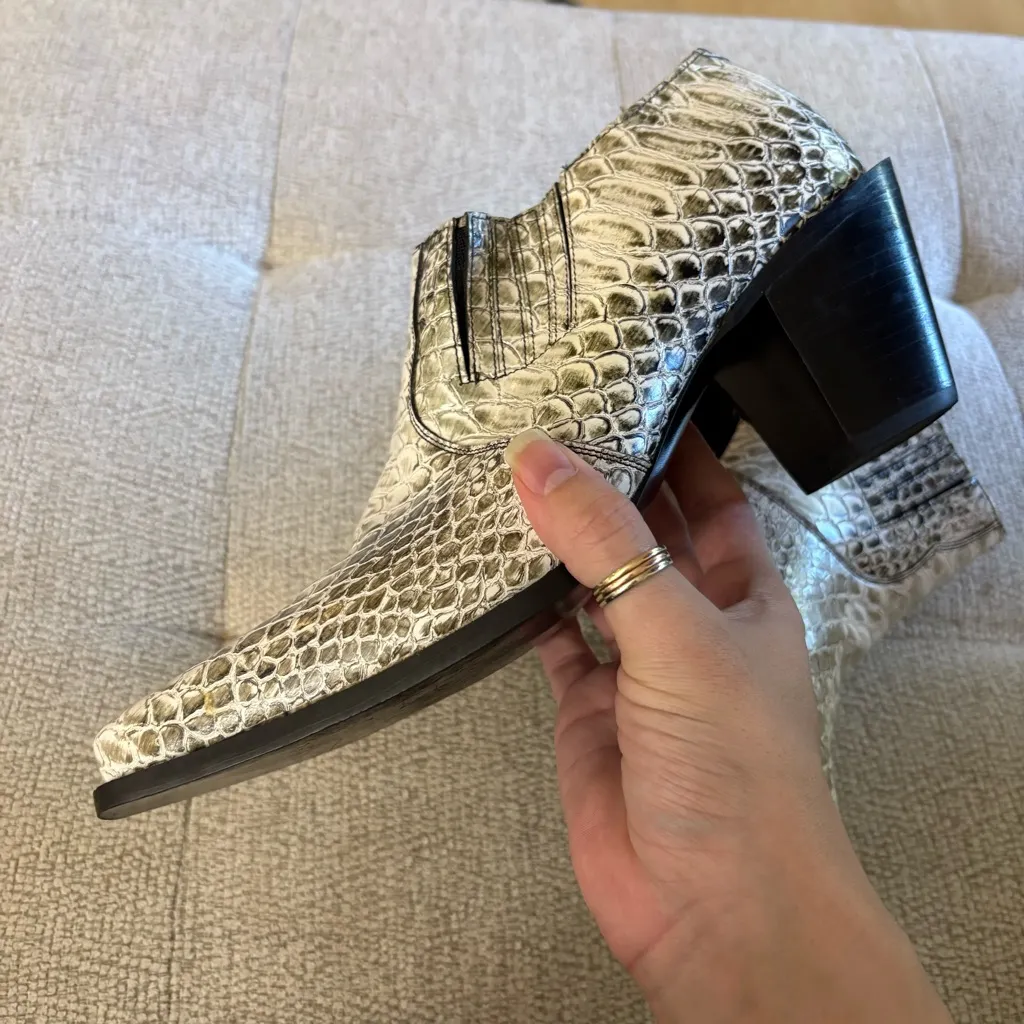 TONY LAMA Python Cowgirl BootIES Size 9.5 Snakeskin Embossed‎ Ankle Bootie - Image 10