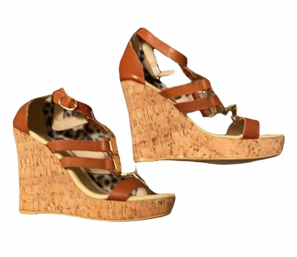 Modern Rebel Tan Wedge with Gold Embellishment Size 8 - Image 3