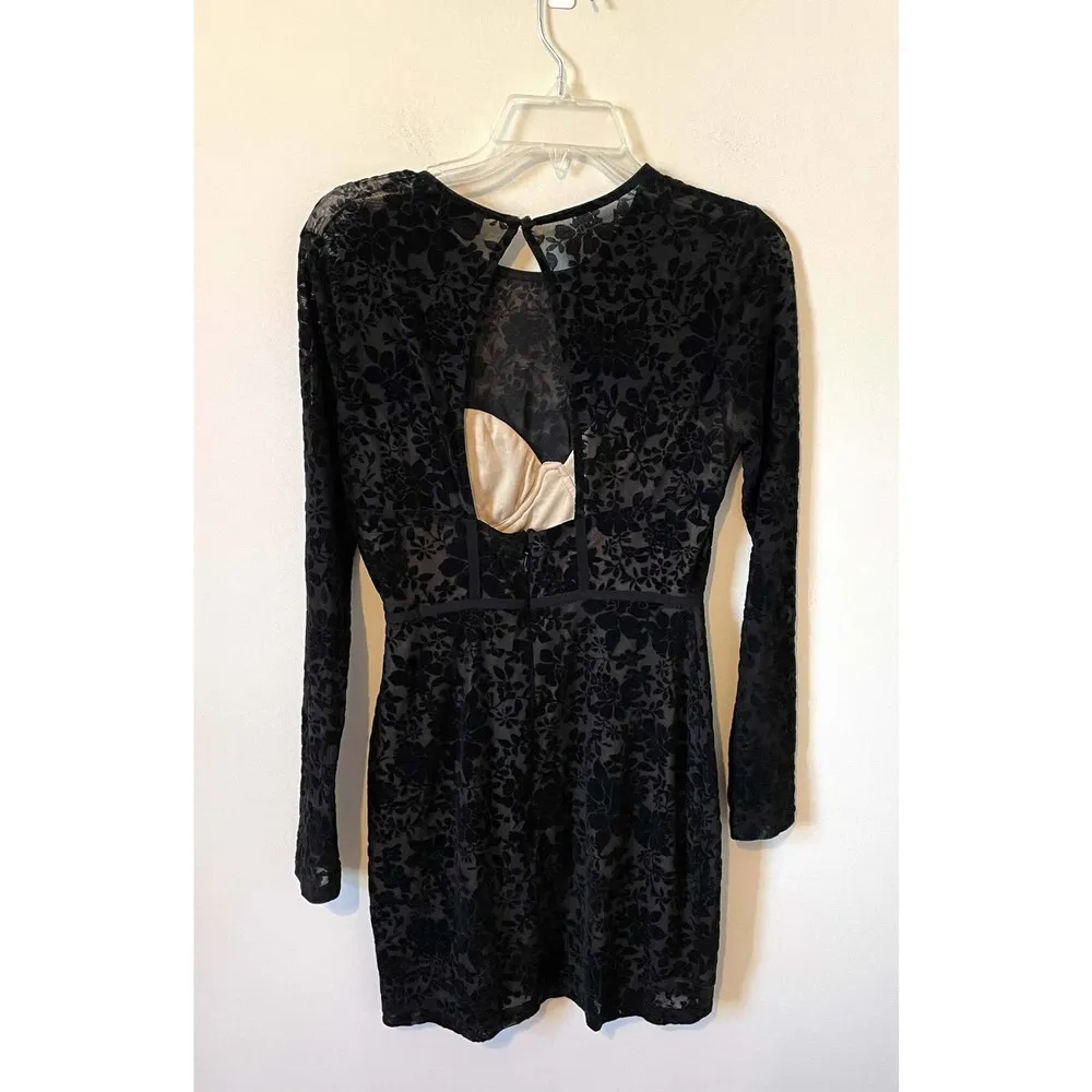 Lulu's Lace Dark Academia Goth Sexy Bodycon Mini Dress Black Size Medium - Image 2