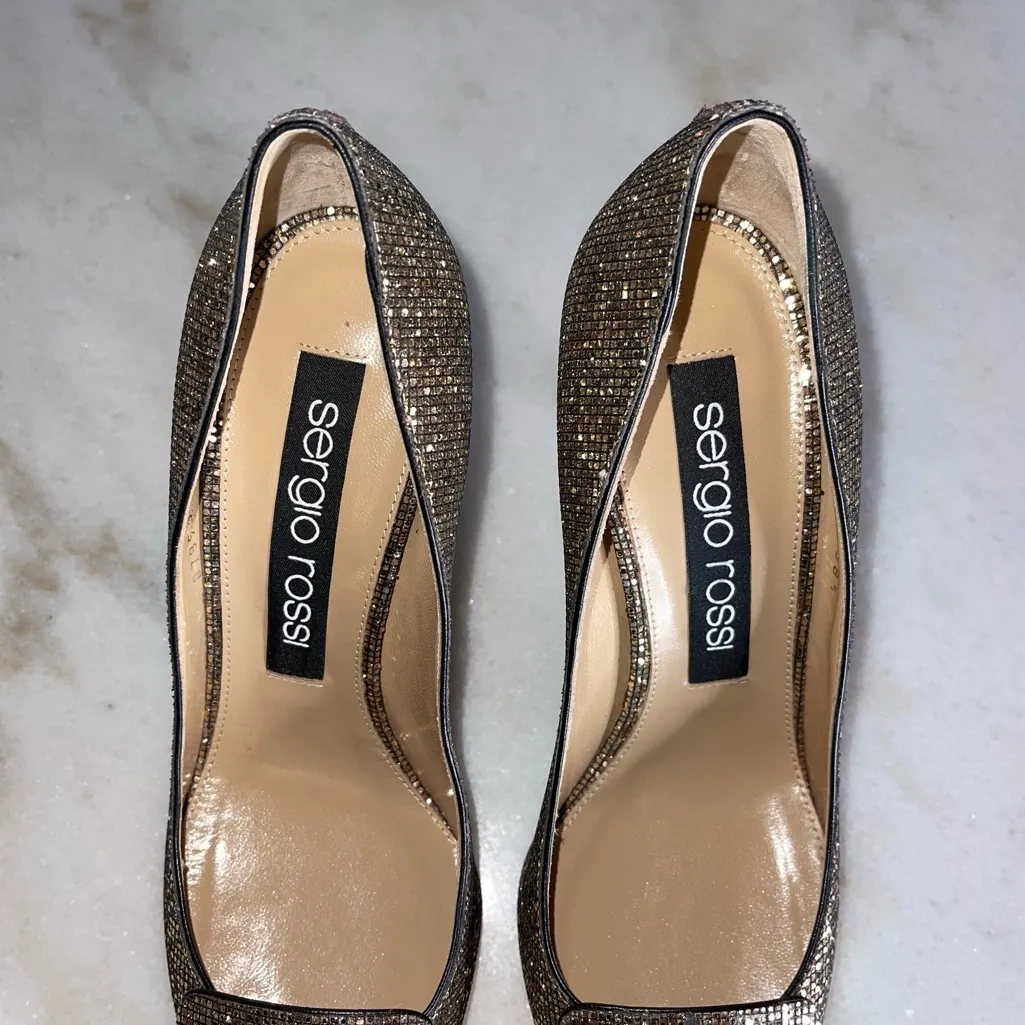 Sergio Rossi SR1 Glitter Pointed Toe Pump - Image 11