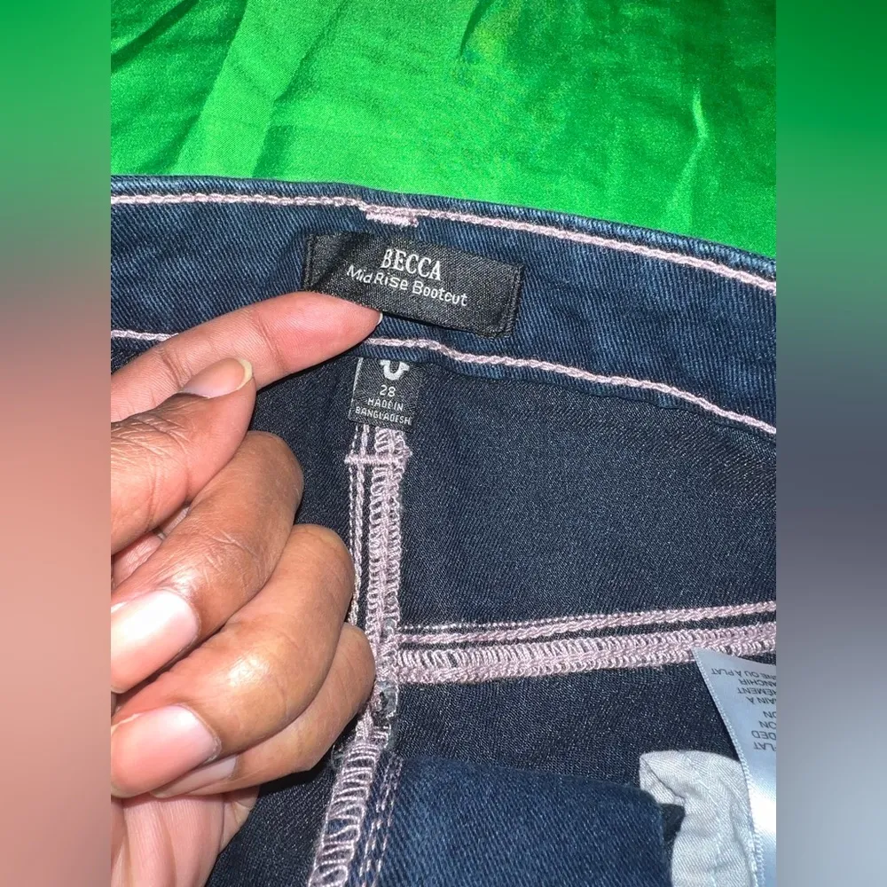 NWT Women's True Religion Becca Mid Rise Boot Cut Dark Blue Jeans size 28 - Image 6