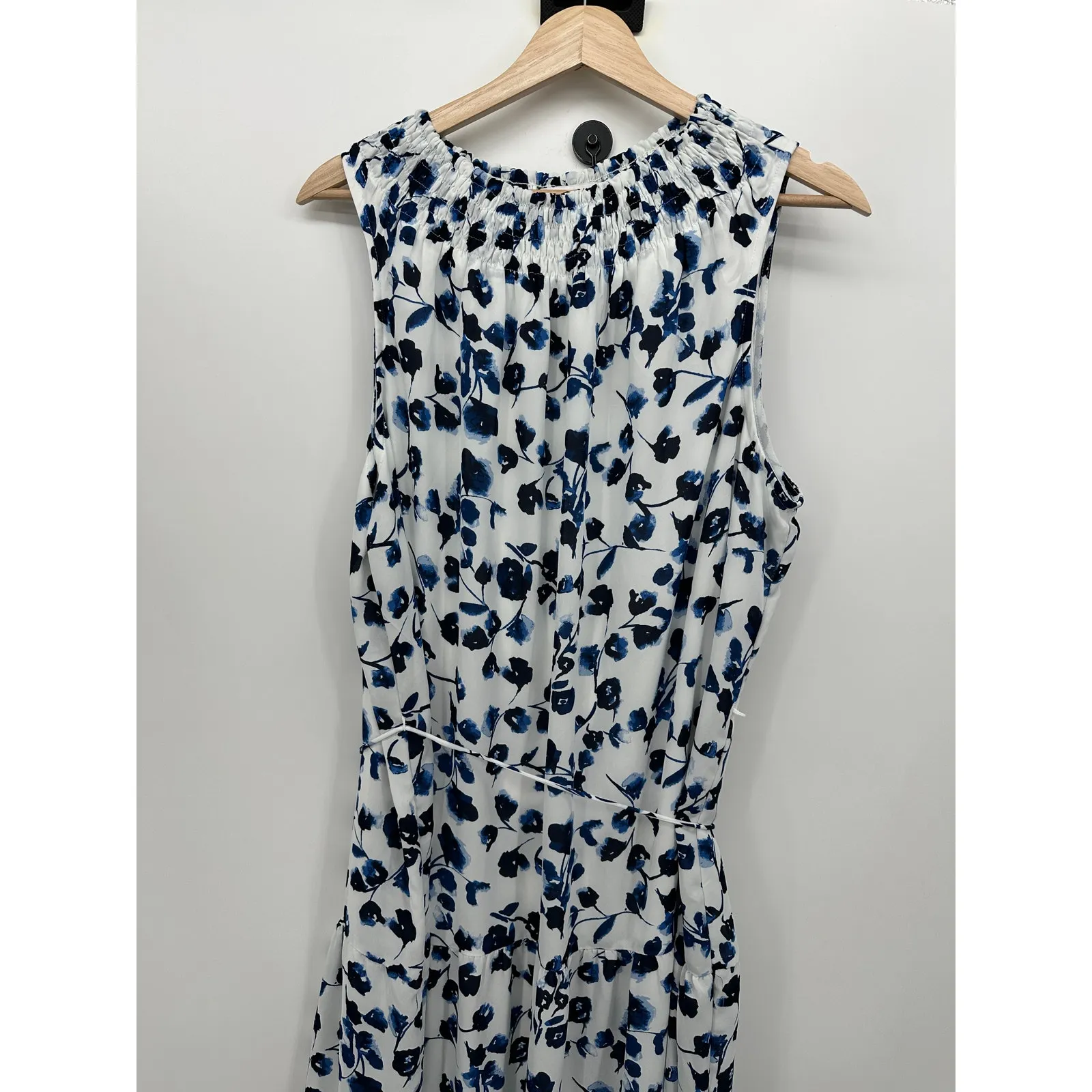 Elizabeth & James Blue Floral Sleeveless Maxi Dress Women Sz XXL Tiered Smocked - Image 5