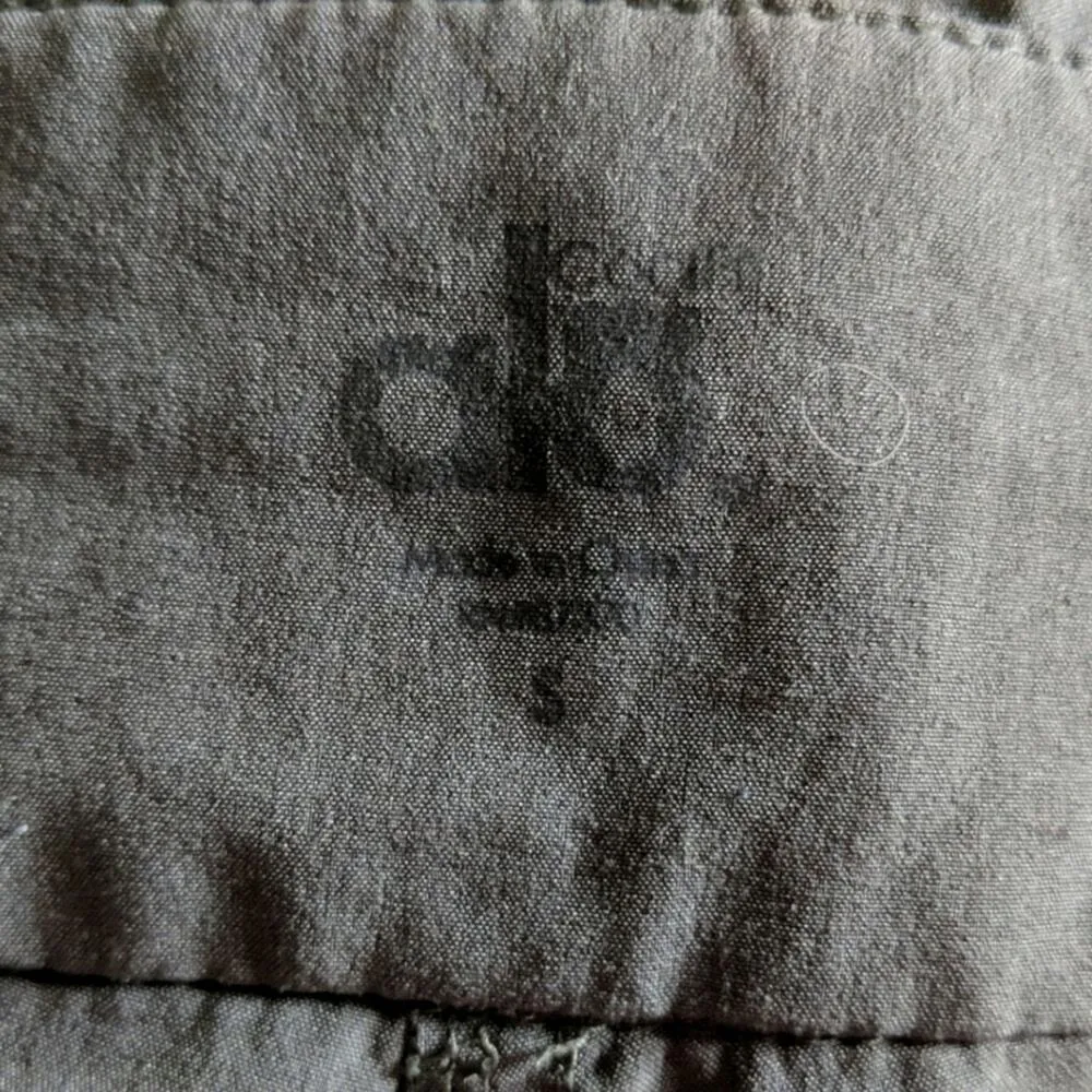 Alo Yoga Coolfit Cargo Pants/Capris - Size S - GUC - Image 8