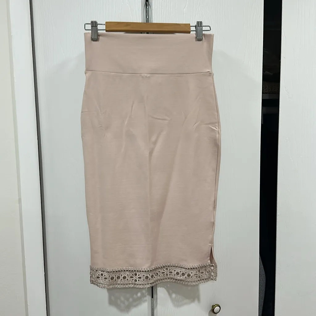 Bebe crop top & skirt set - Image 3