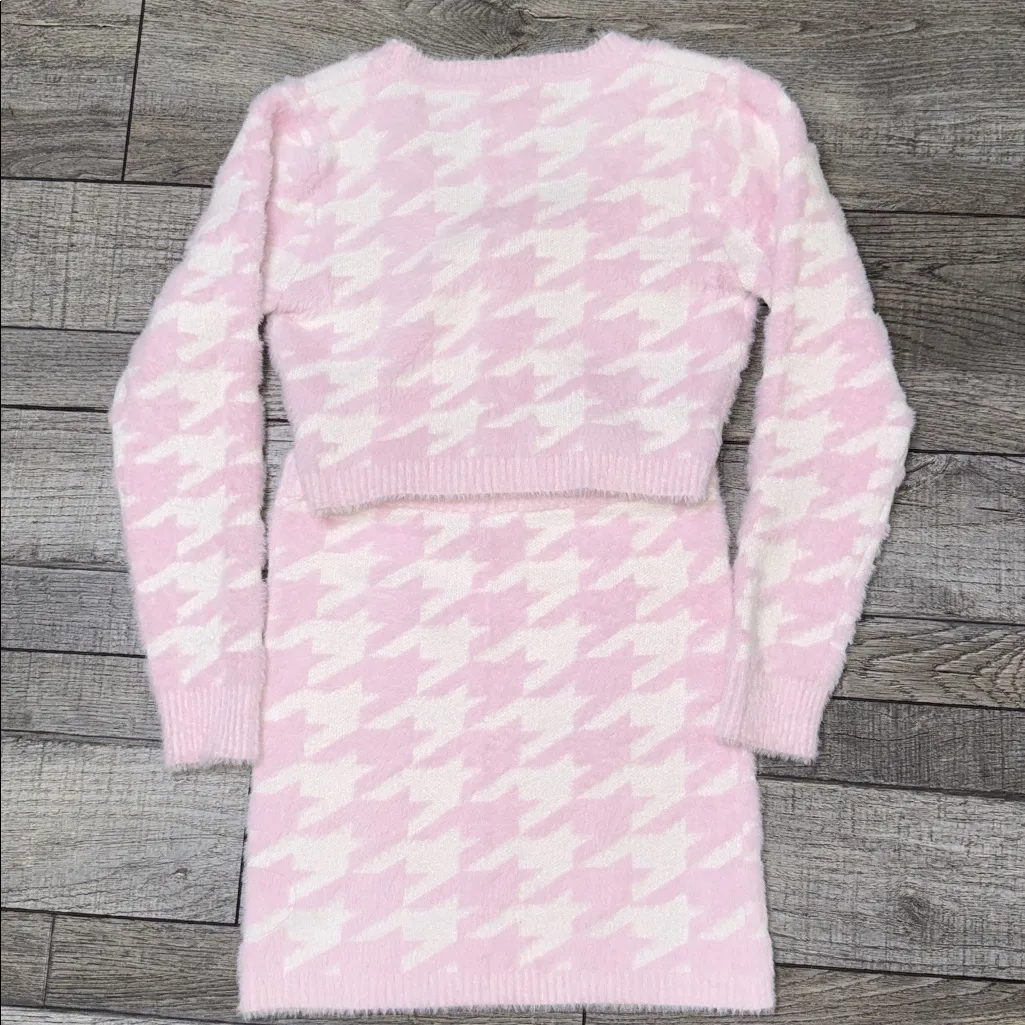 Pink and White Houndstooth Fuzzy Knit Set - Image 2
