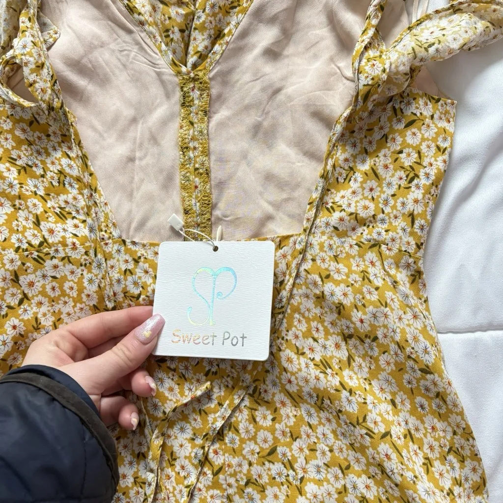 NWT Womens Size 6 Yellow Floral Mini Dress Off Shoulders Sundress Summer Travel - Image 6