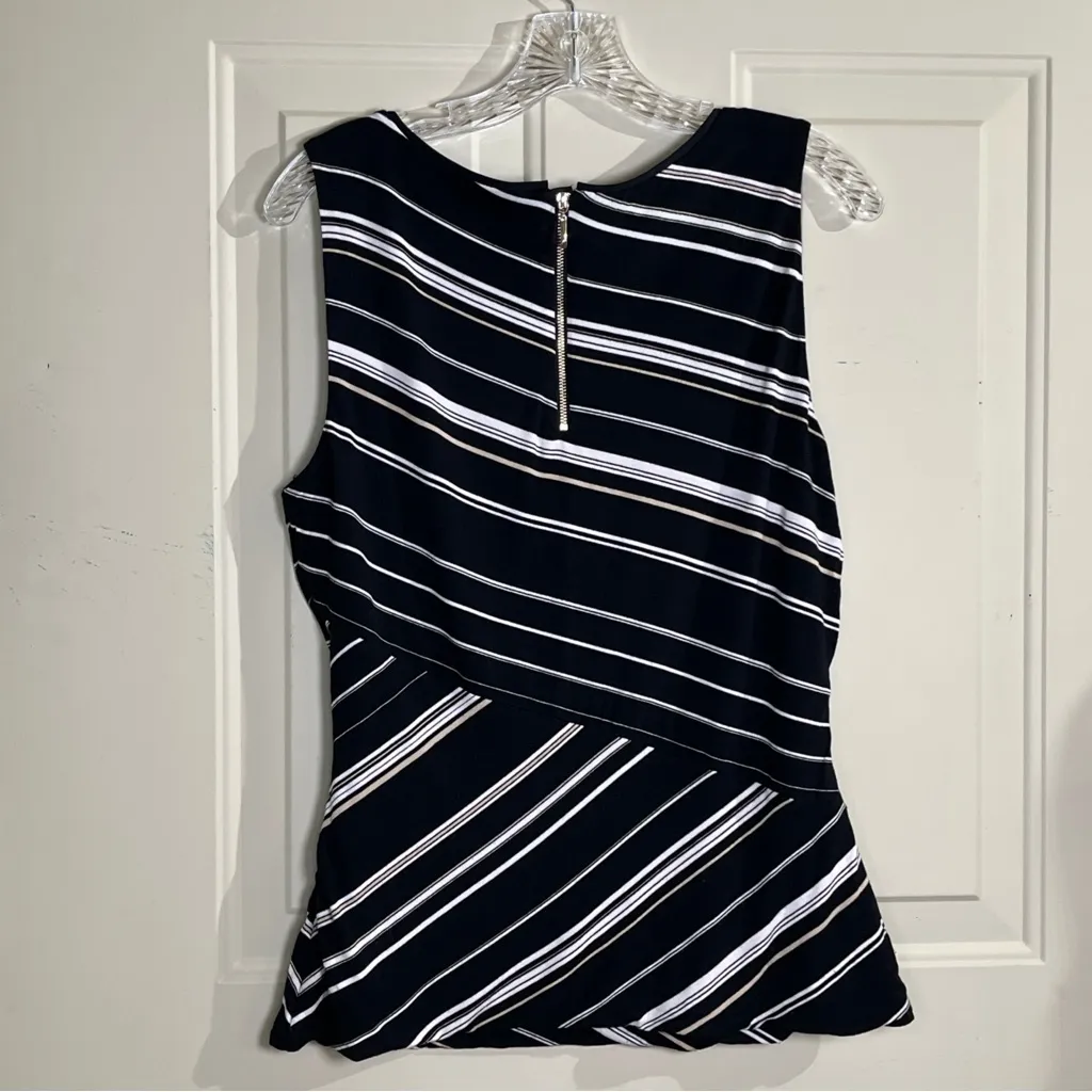 White House Black Market Striped Sleeveless Top L Black White Asymmetrical Hem - Image 2