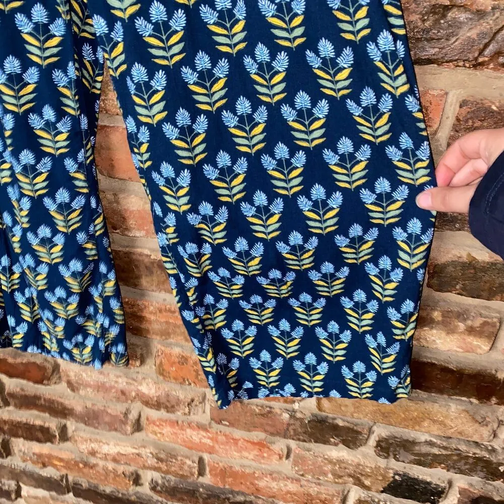 Style & Co Navy Blue Floral Wide Leg Cropped Pants Women's Size Small - Image 4