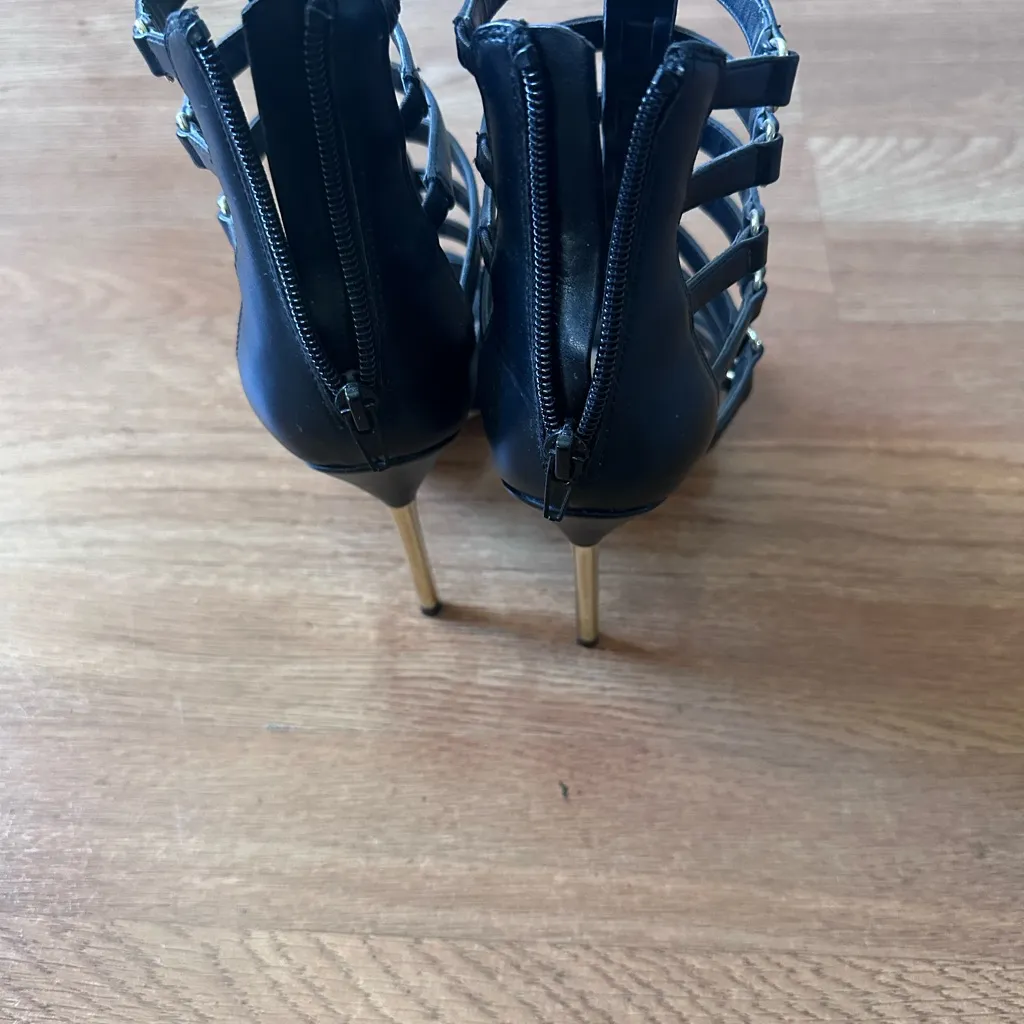 Aldo Strappy Black Gladiator Sandals - Image 9