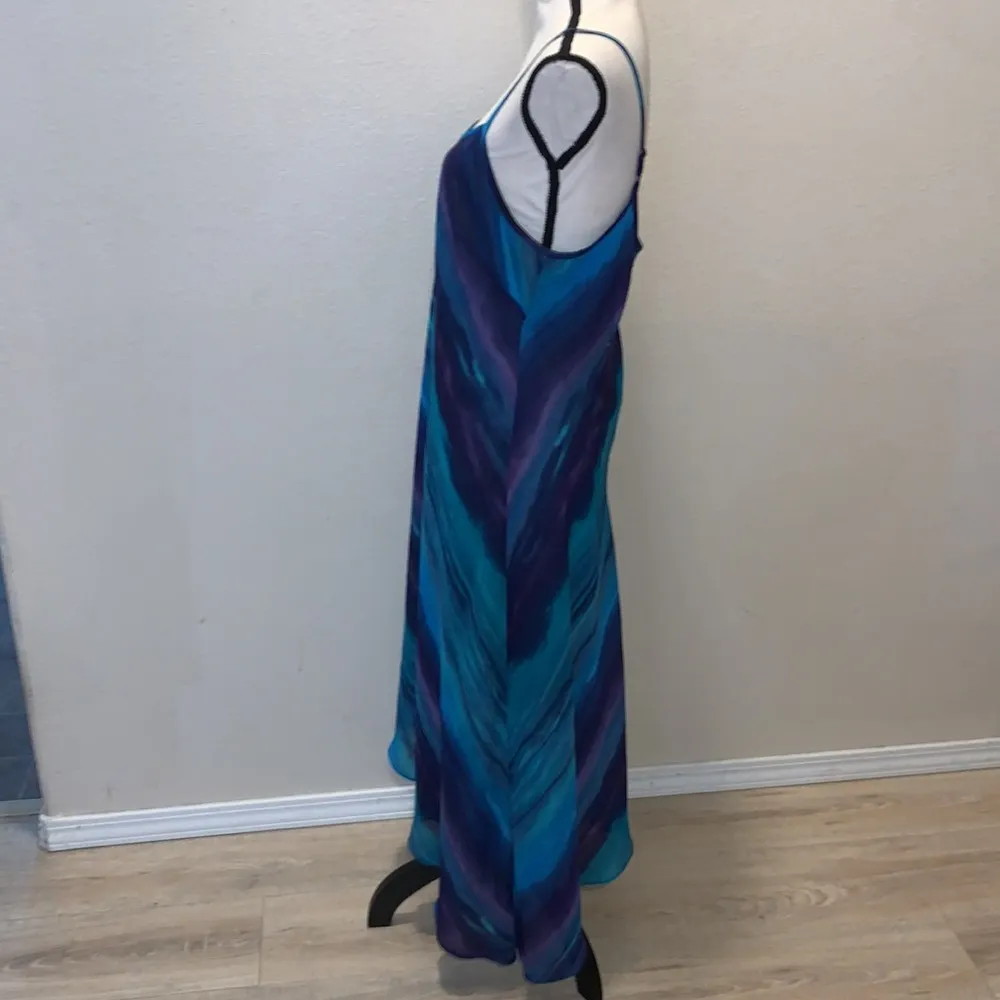 Venezia blue & purple wave pattern maxi night out formal dress Size 14 - Image 4