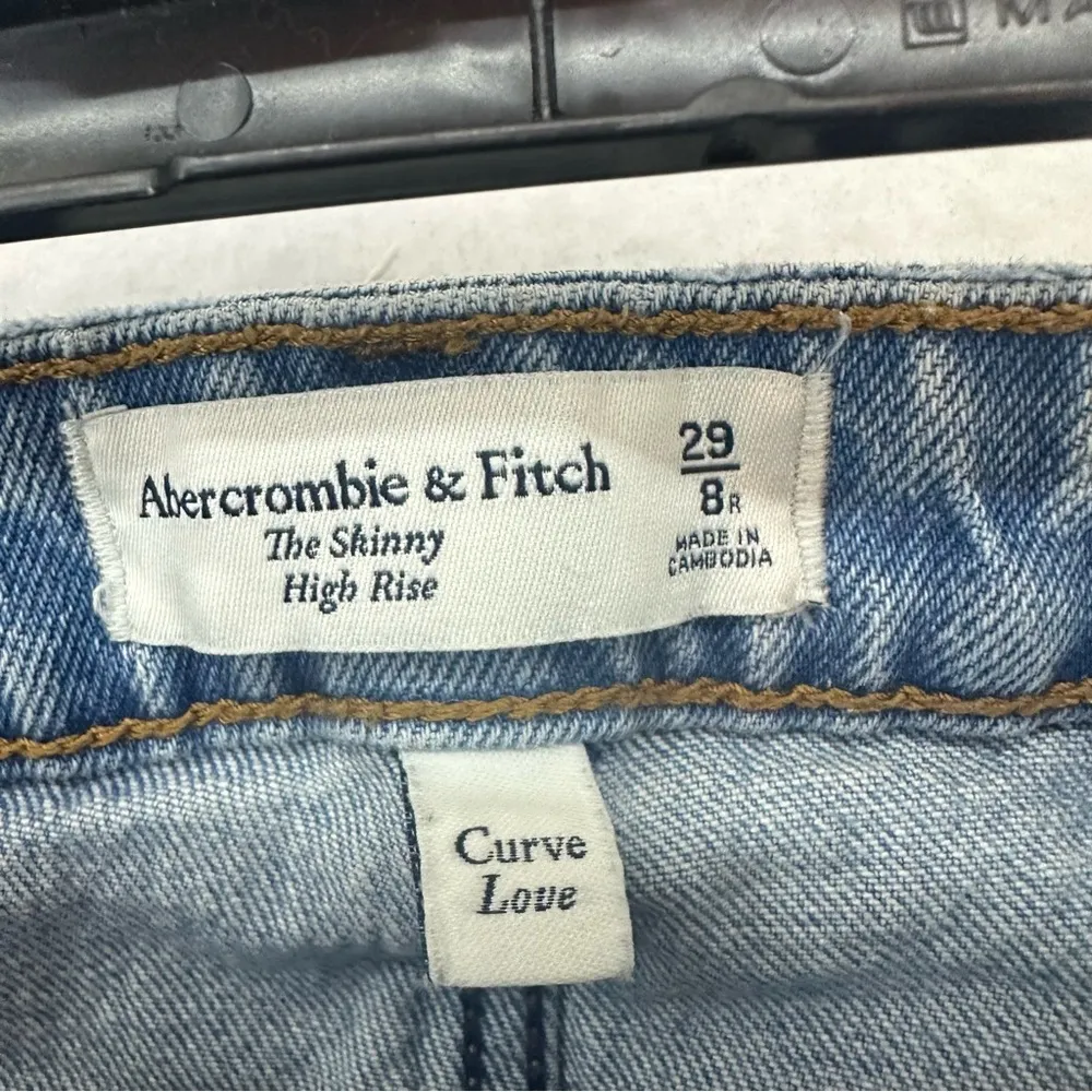 Abercrombie & Fitch The Skinny High Rise Curvy Love Light Wash Jeans 29/8 - Image 6