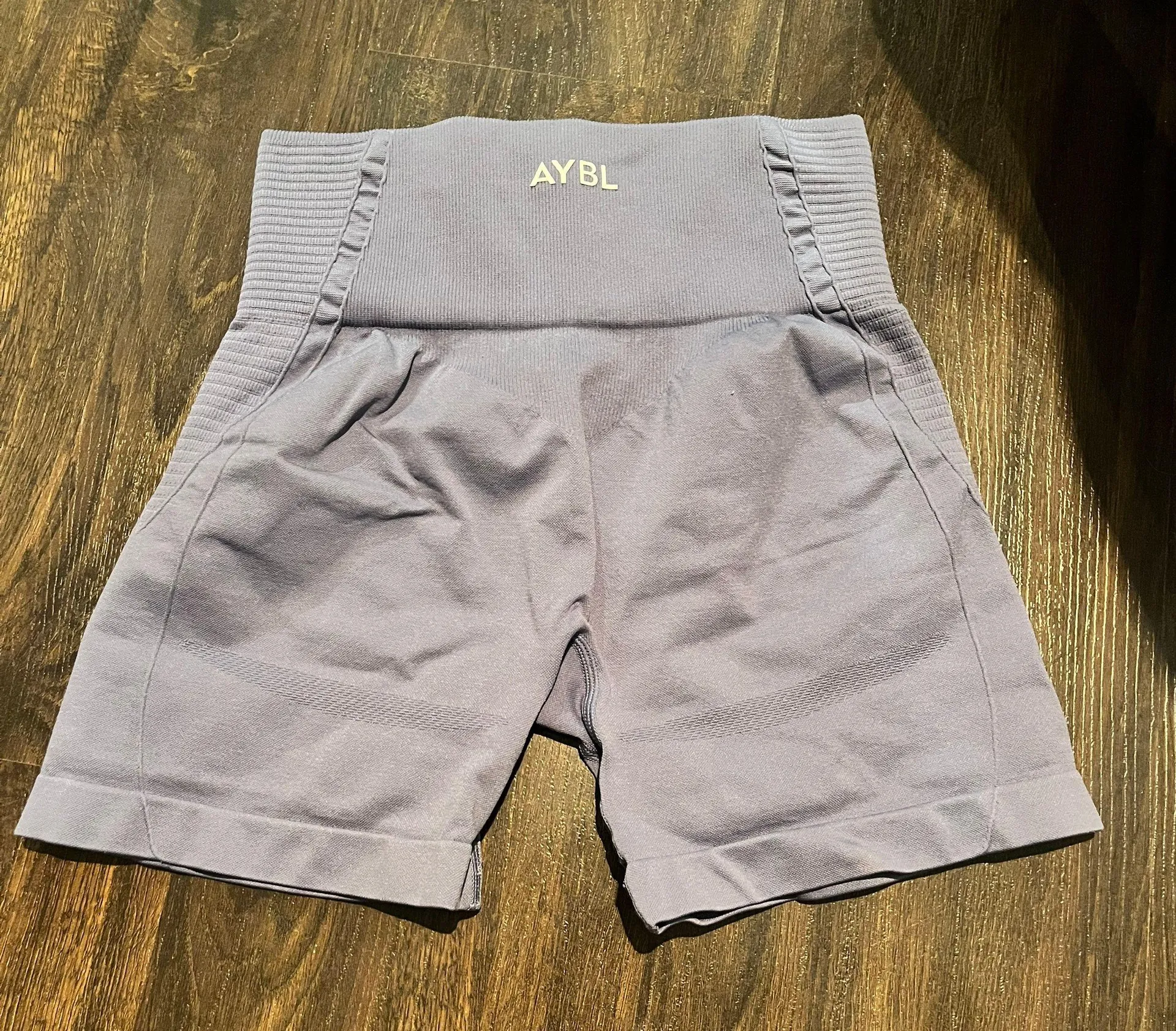 AYBL balance V2 seamless short - Image 3