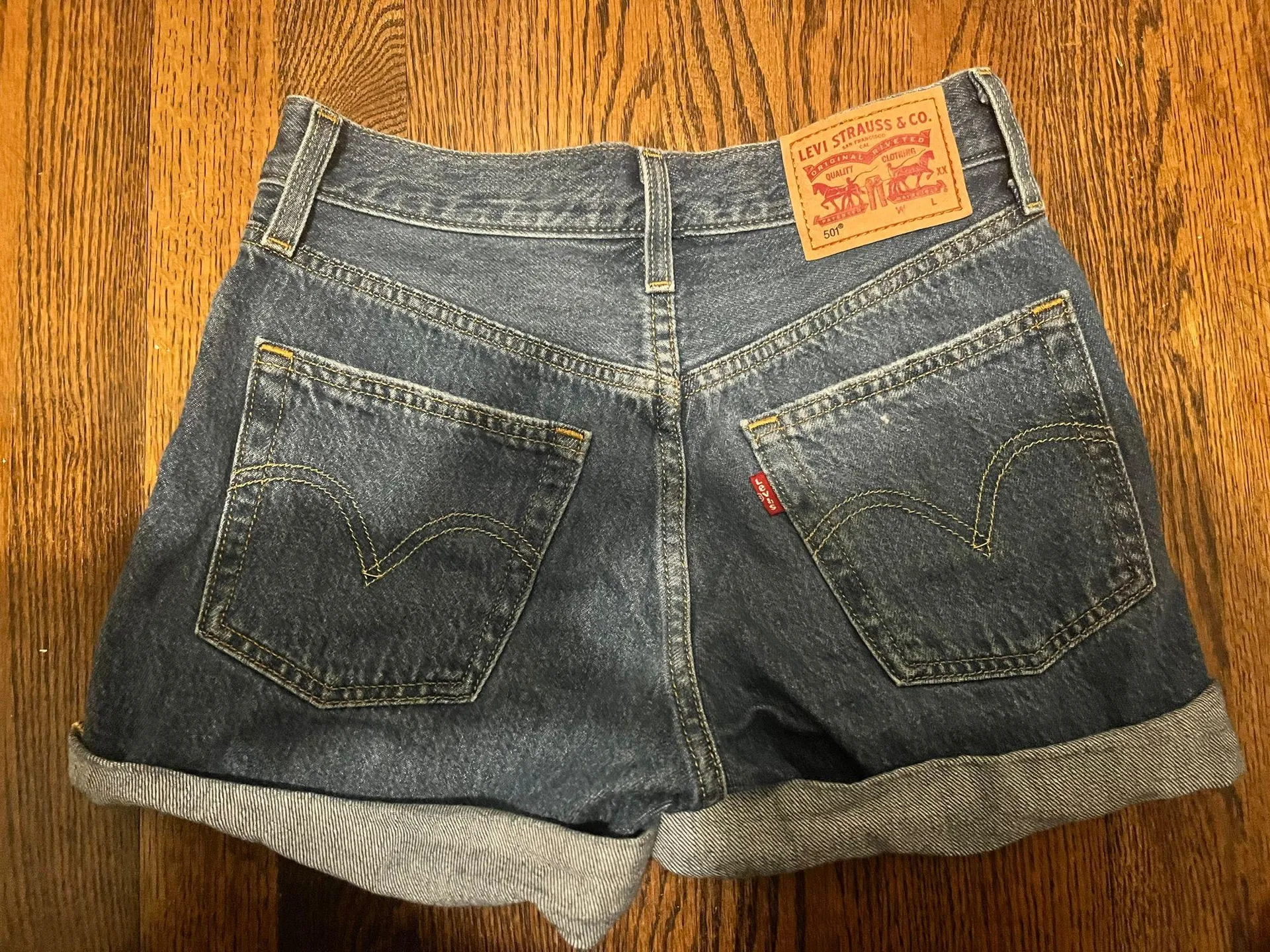 Levi jean shorts - Image 2