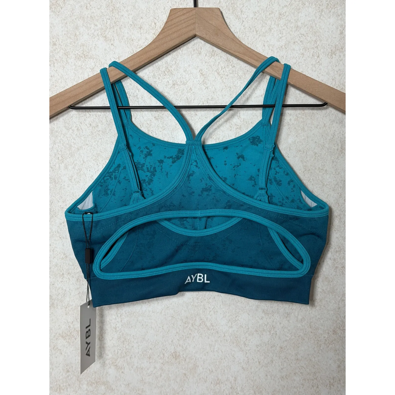 AYBL Flare Seamless Sports Bra Teal Ombre Fade Workout Gym Fitness Large NWT - Image 4
